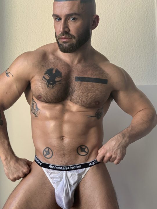 EXCLUSIVE IMAGES FOR AMU FEATURING FRANCOIS SAGAT